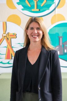 Dr. Sarah Hitt
